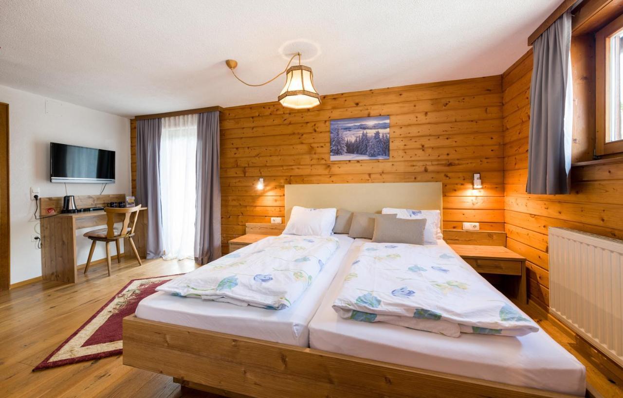 Gaestehaus Zugspitzblick Berwang Luaran gambar
