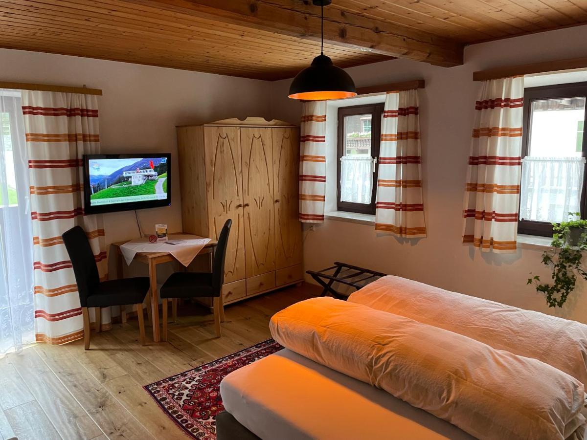 Gaestehaus Zugspitzblick Berwang Luaran gambar