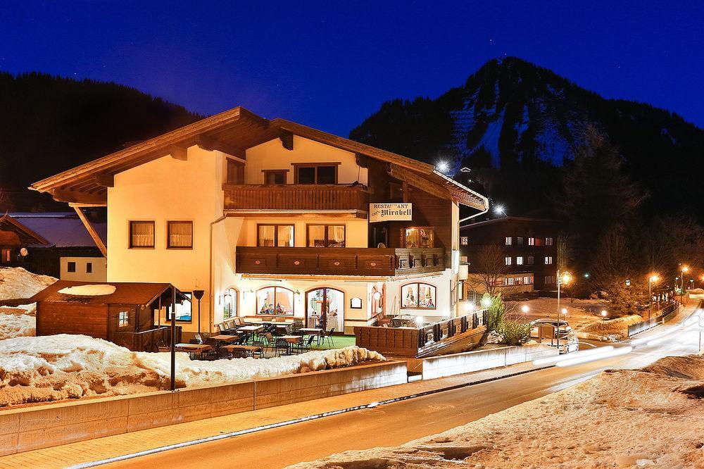 Gaestehaus Zugspitzblick Berwang Luaran gambar